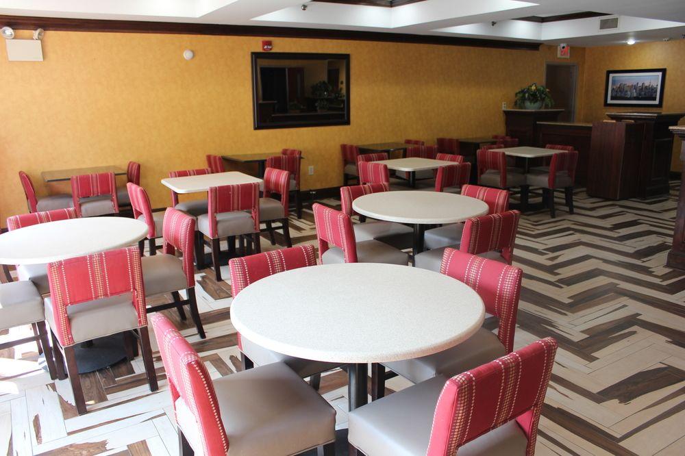 Quality Suites Nyc Gateway Норт-Берген Экстерьер фото
